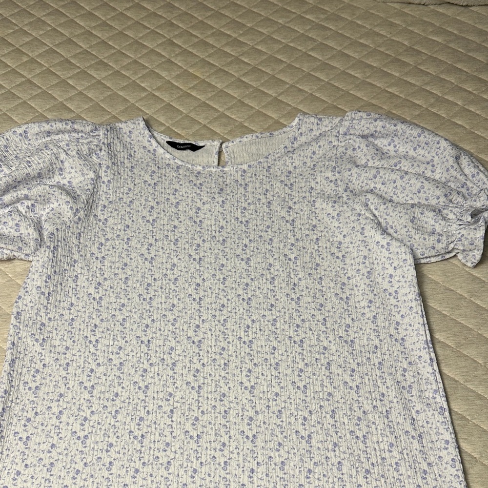 Elegant Puff Sleeve Blouse in White and purple flowers. Size M